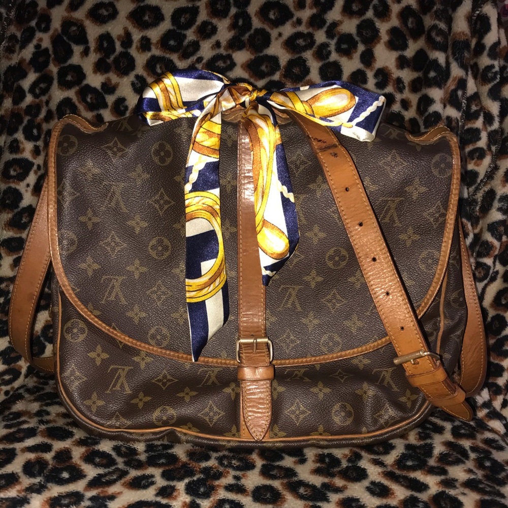 Vintage Auth Louis Vuitton Samaur 30 Crossbody